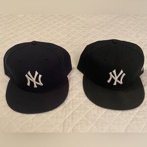 New York Yankees - New Era Baseball Caps (2) Bundle 
1-Black, 1 Blue Size: 7 5/8
